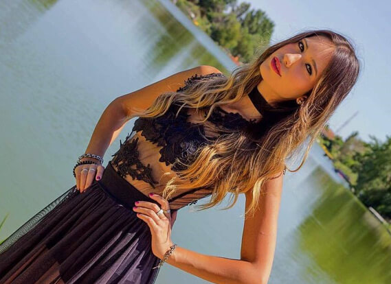 Camila3